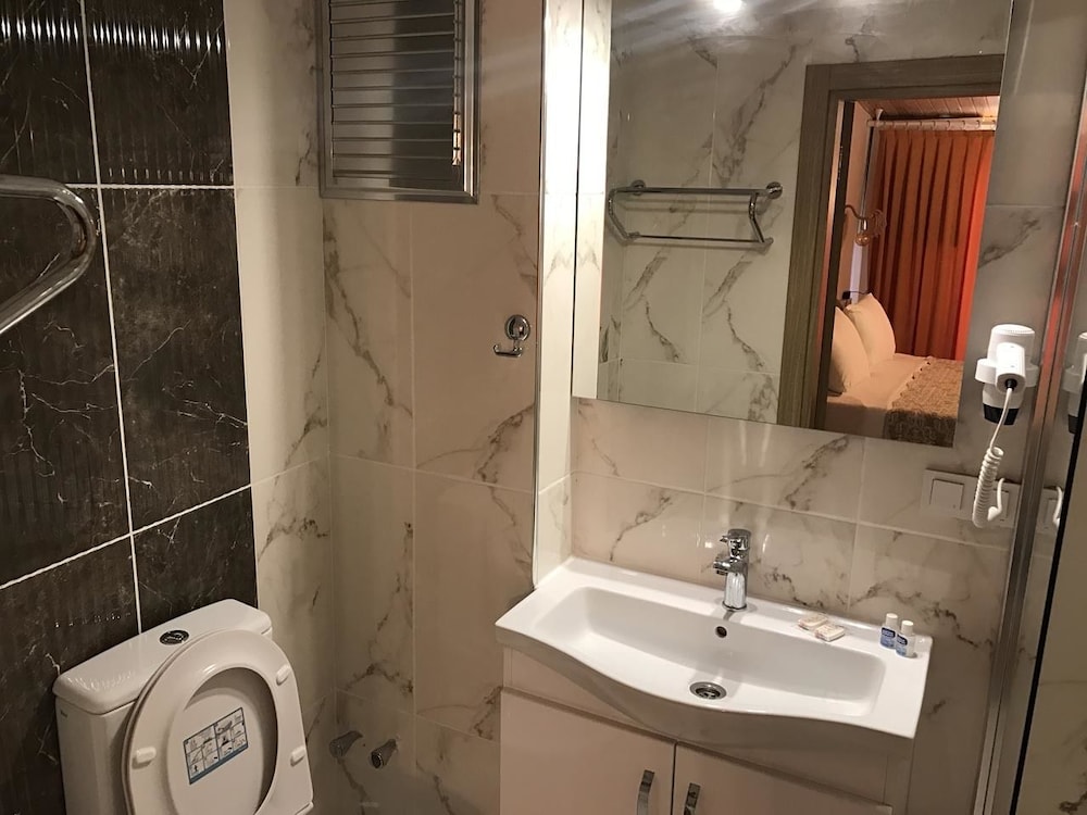Standard Triple Room photo 3