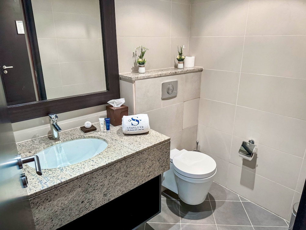 Luxury Apartment, 1 Bedroom, Sea View, Beachfront photo 3