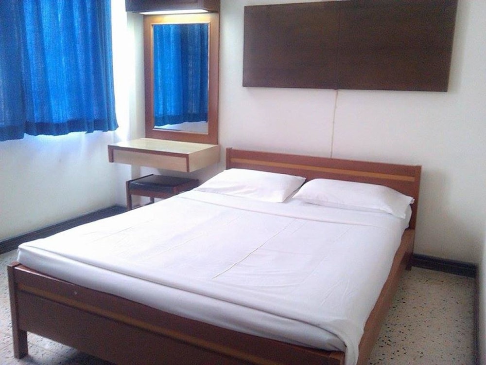 Economy Room photo 3
