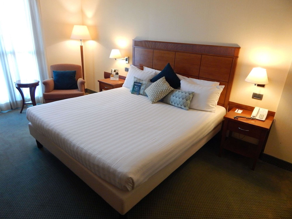 Room, 1 Queen Bed, Accessible photo 3
