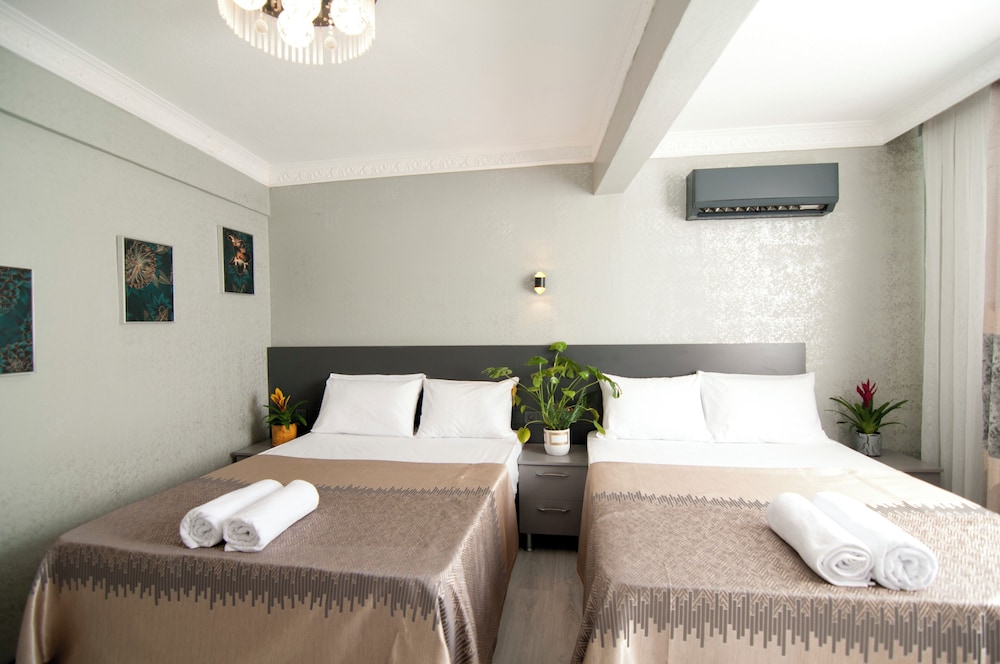 Quadruple Room photo 2