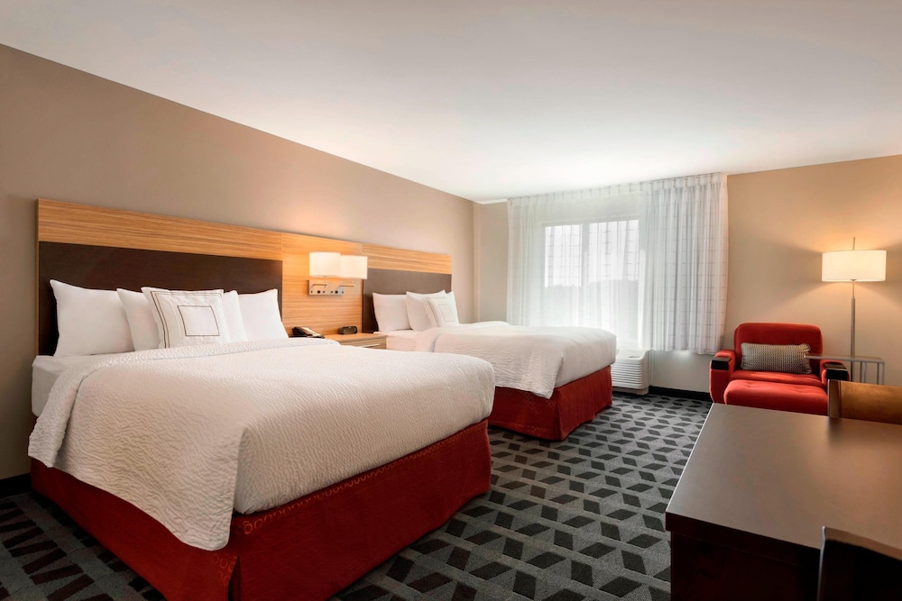 Studio, 2 Queen Beds (Hearing Accessible)