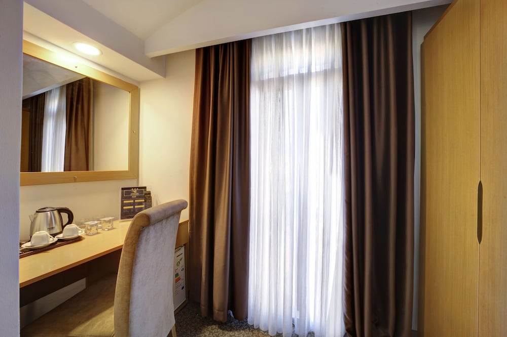 Deluxe Double Room photo 2