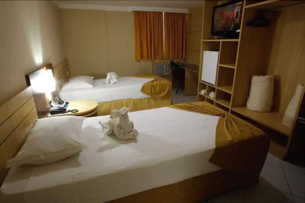 Standard Room, 2 Twin Beds photo 1