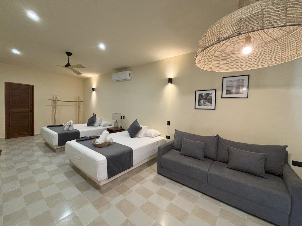 Junior Room, 2 Double Beds