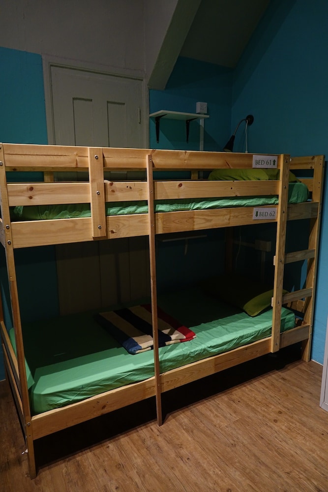 Single Bed In 4 Bed Mixed Dorm photo 2