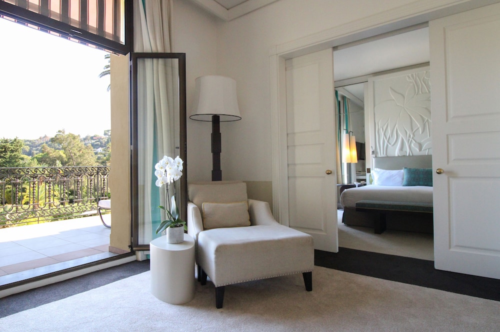 Suite, 1 Bedroom (Sea and Garden)