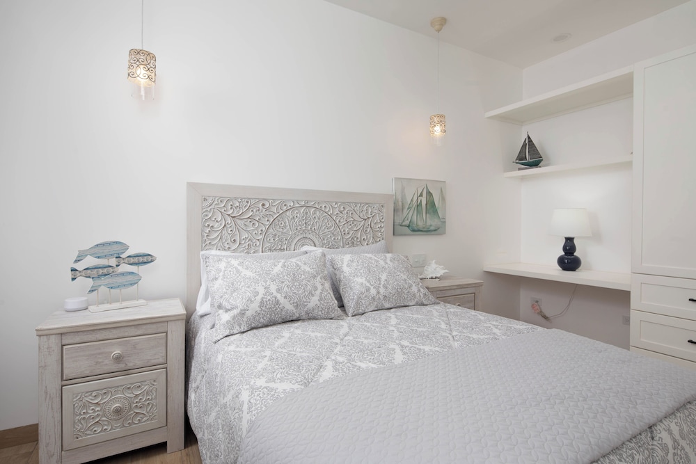 Premium Condo photo 1