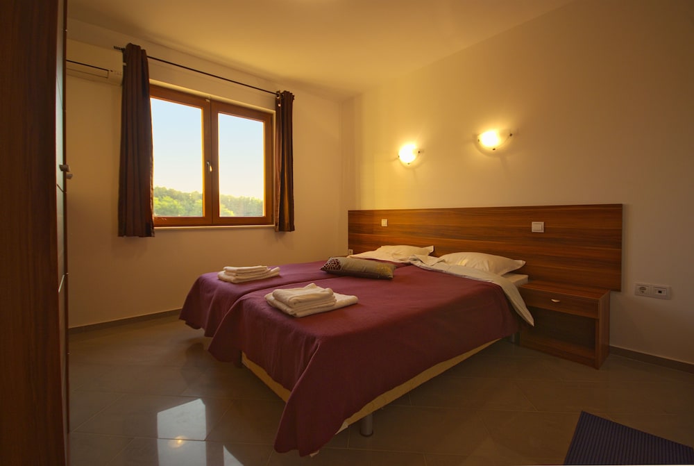 Apartment, 1 Bedroom, Sea View photo 1