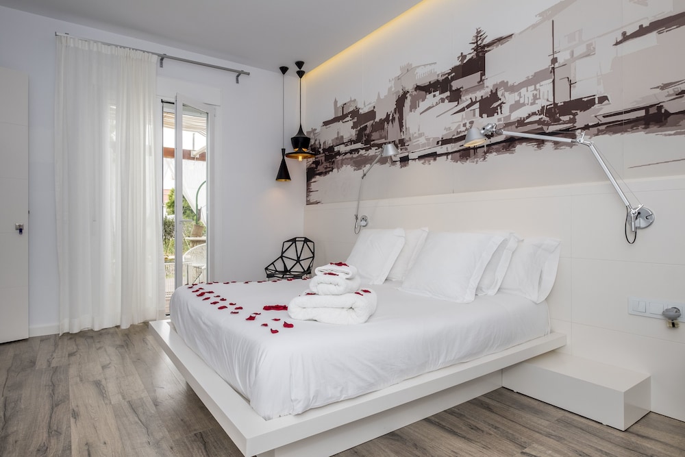 Deluxe Double Room, Terrace photo 2