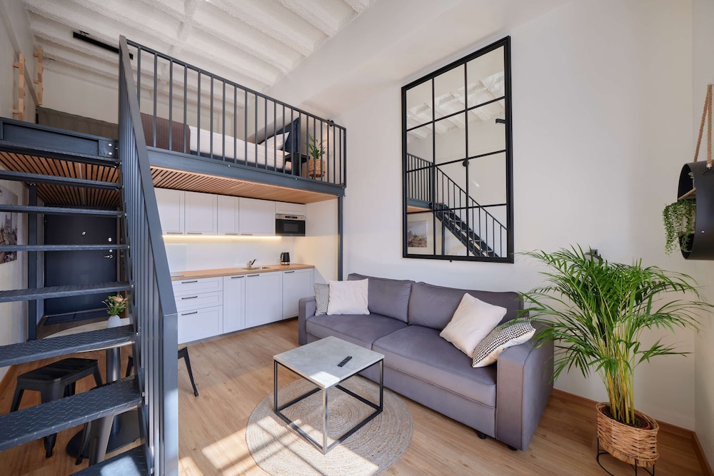 City Loft - Photo 27