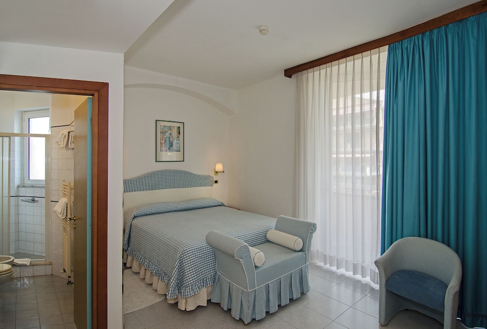 Standard Room, Balcony