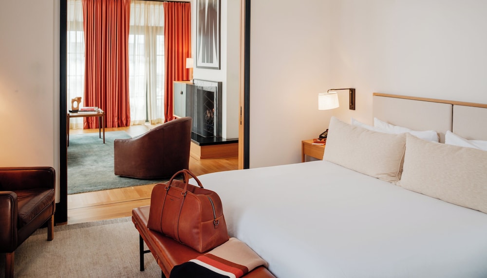 Suite, 1 King Bed (Bedrock Penthouse)