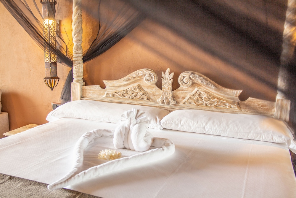 Superior Double Room - Photo 16