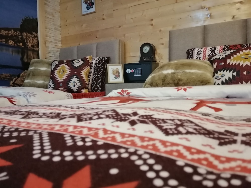 Apartment photo 2