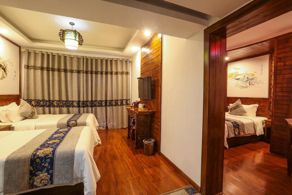 Superior Triple Room photo 3