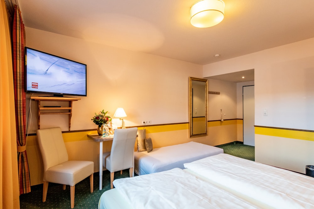 Classic Double Room - Photo 9