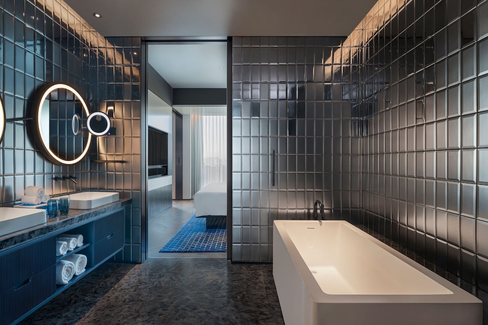 Fantastic Suite, Suite, 1 Bedroom, City View - Photo 3