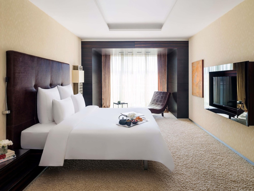 Presidential Suite, 1 King Bed with Sofa bed