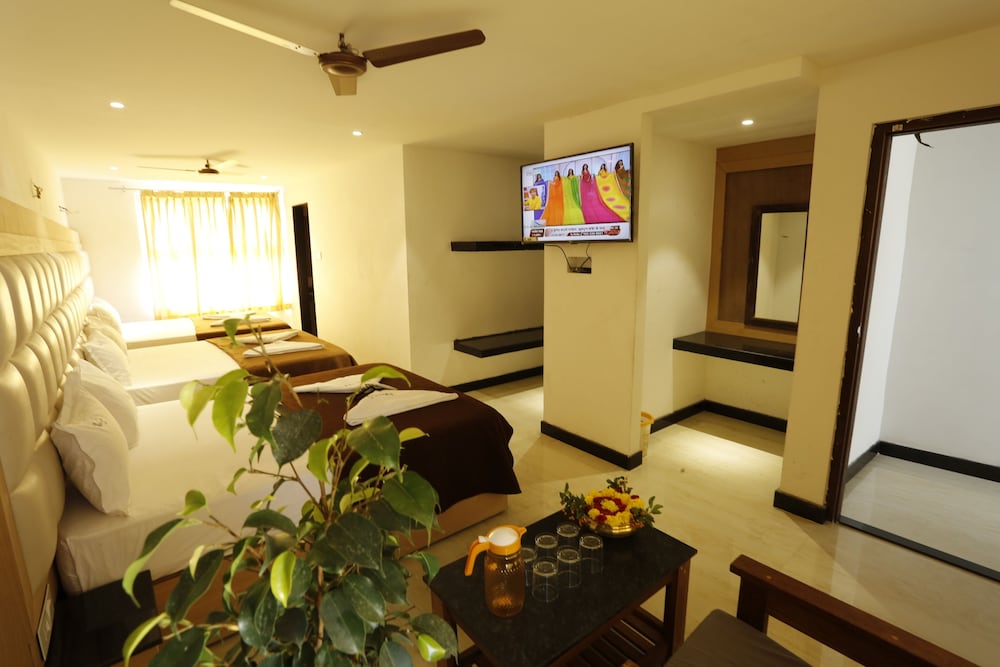Family Studio Suite, Multiple Beds, Non Smoking, Sea View photo 3