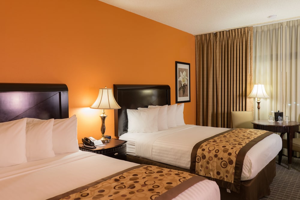Deluxe Room, 2 Queen Beds - Photo 1