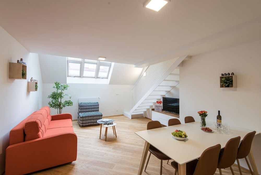 Luxury Apartment, Multiple Beds, 2 Bathrooms, City View ( 23)