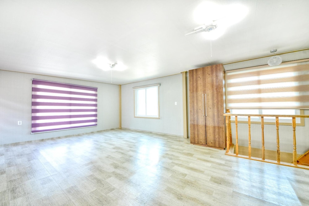 Basic Room, 1 Bedroom (Mirea) - Photo 10