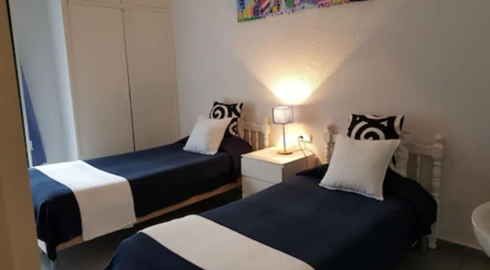 Habitación Doble, 2 Camas Individuales, Baño Compartido