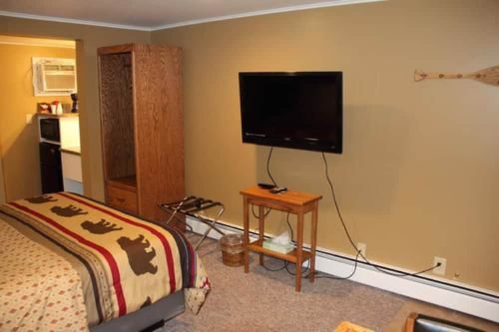Suite, 1 Queen Bed with Sofa bed