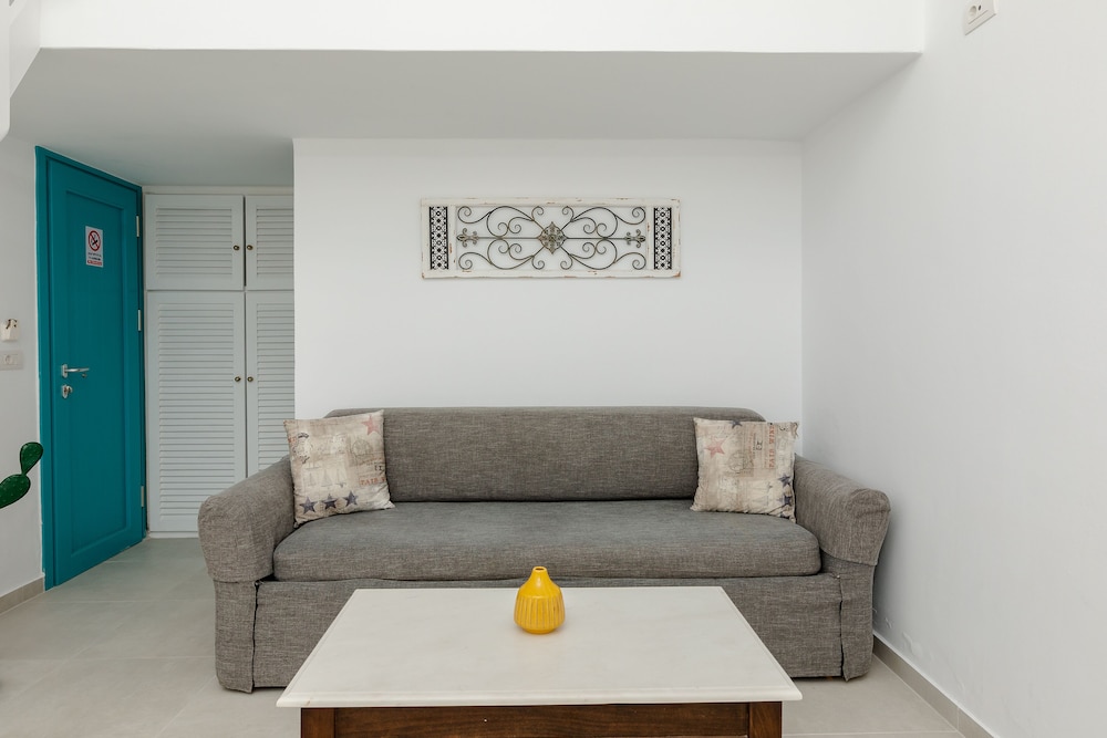 Superior Room, 1 Queen Bed, Sea View - Photo 12