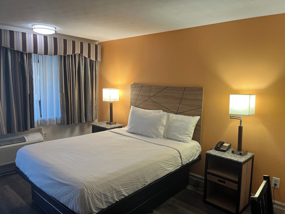 Room, 1 Queen Bed, Non Smoking photo 1