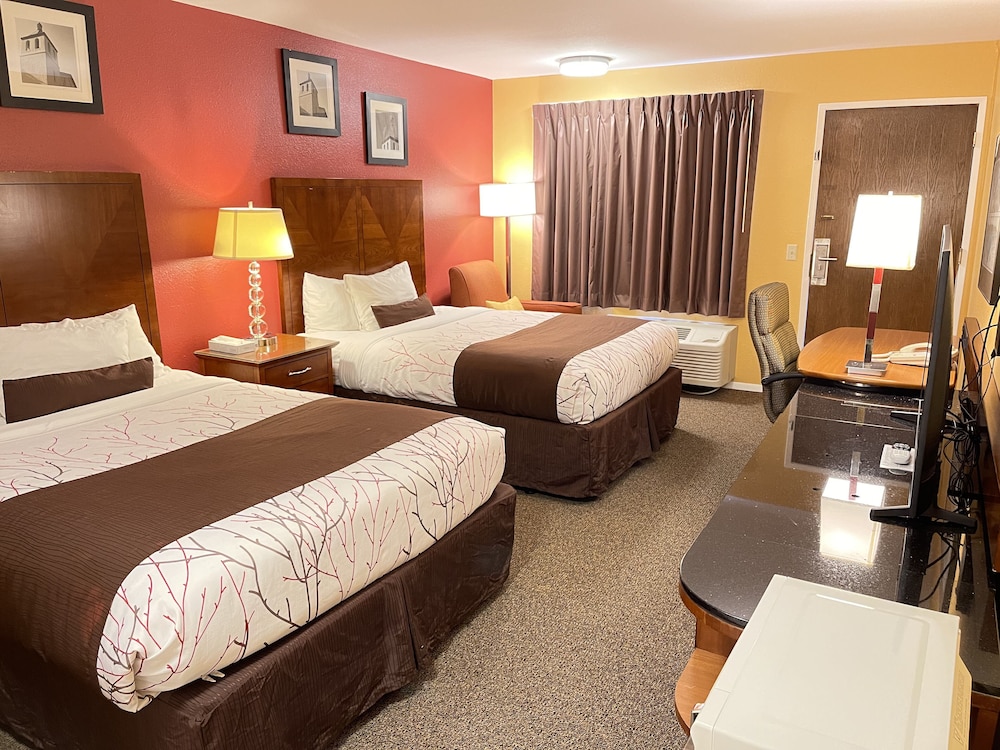 Deluxe Room, 2 Queen Beds photo 3
