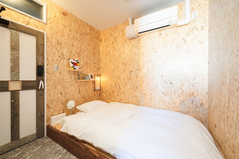 Basic Single Room photo 1