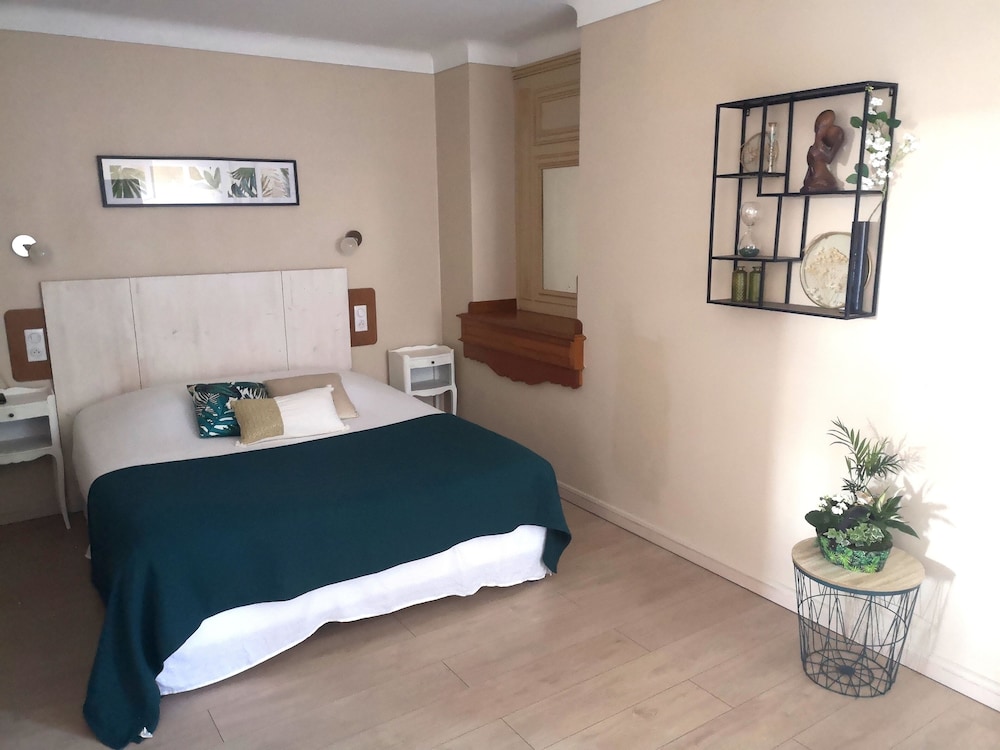Family Room photo 1