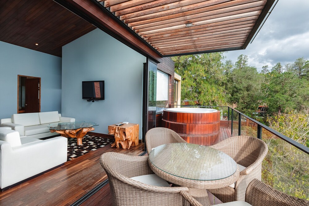 Exclusive Cabin