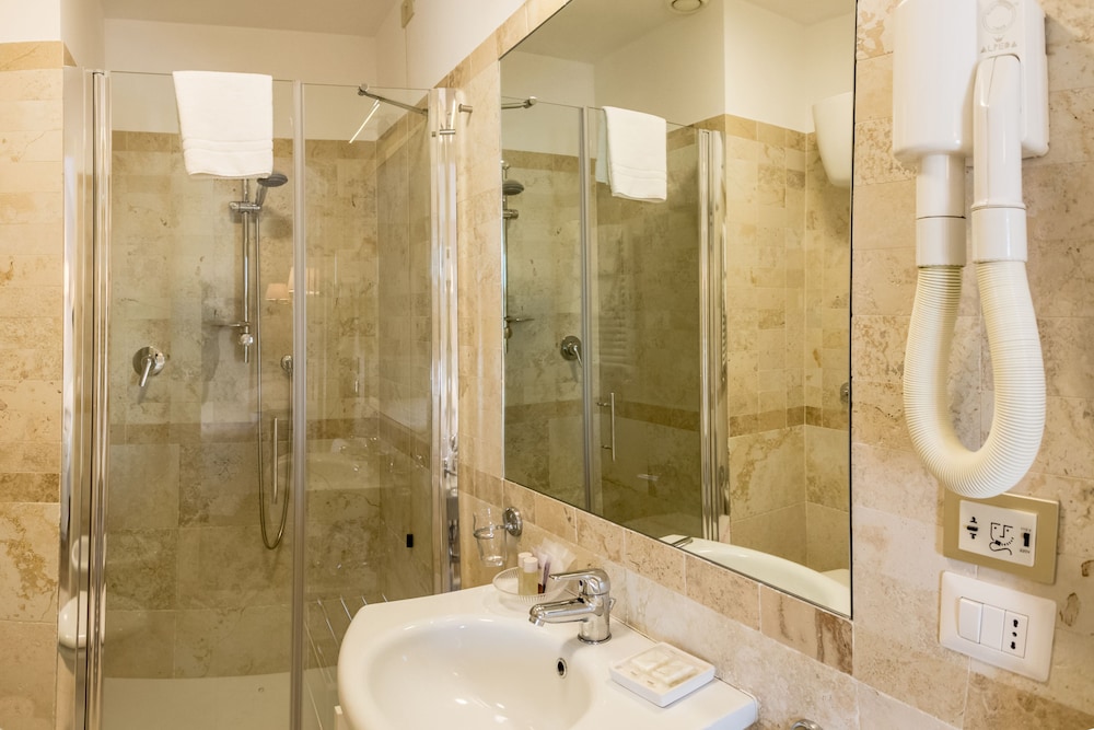 Exclusive Double Room, 1 Queen Bed, Balcony photo 2
