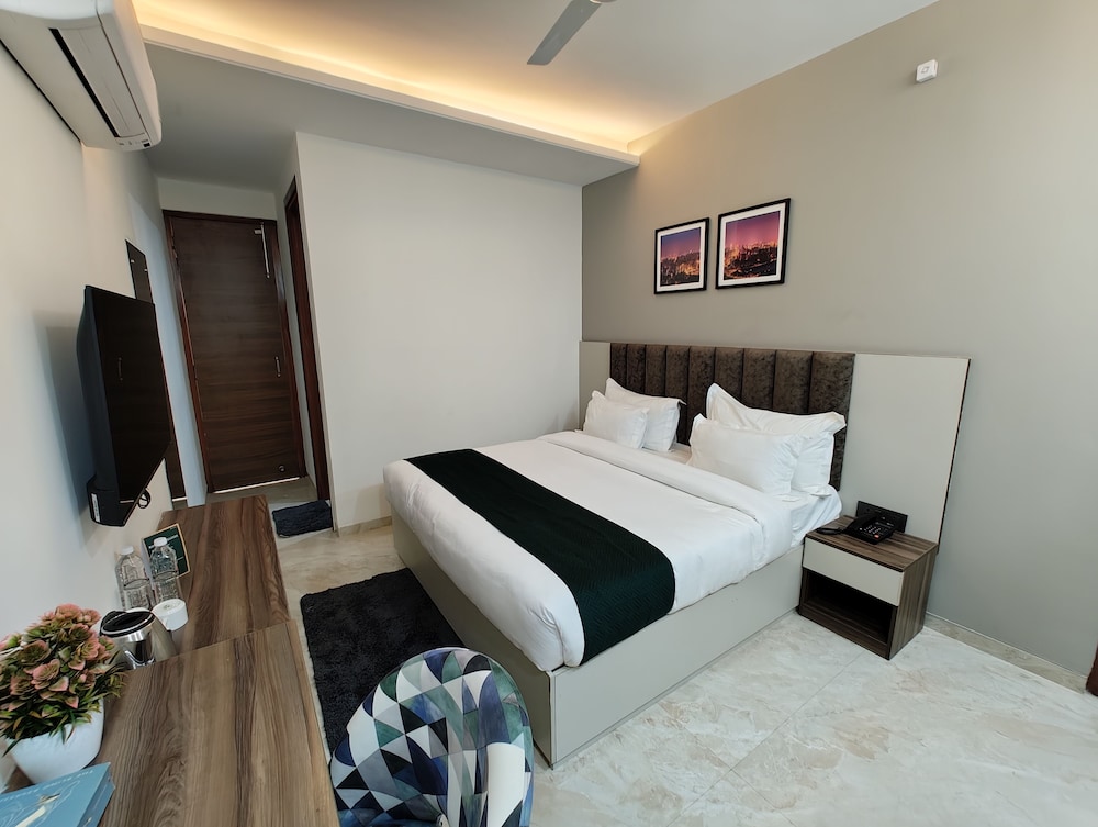 Deluxe Room - Photo 1
