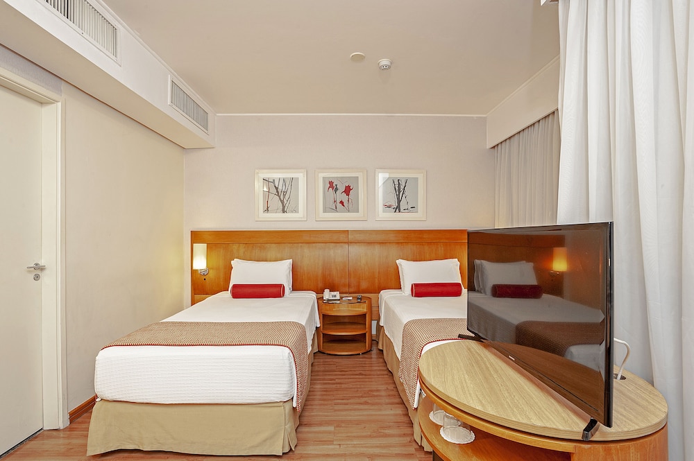 Deluxe Triple Room - Photo 2