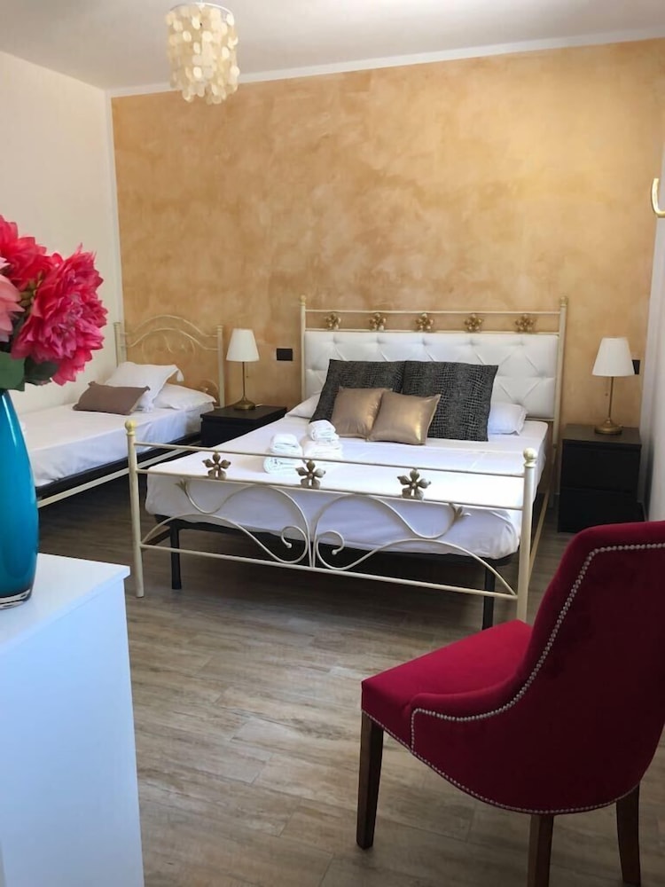 Comfort Triple Room