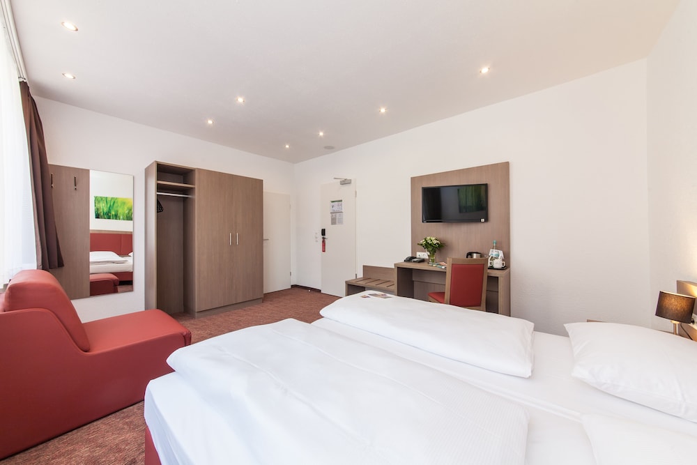 Comfort Double Room (3 Persons) photo 1