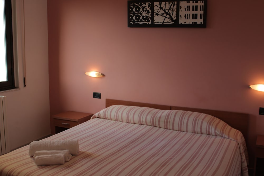 Double or Twin Room, Sea View (7) photo 3
