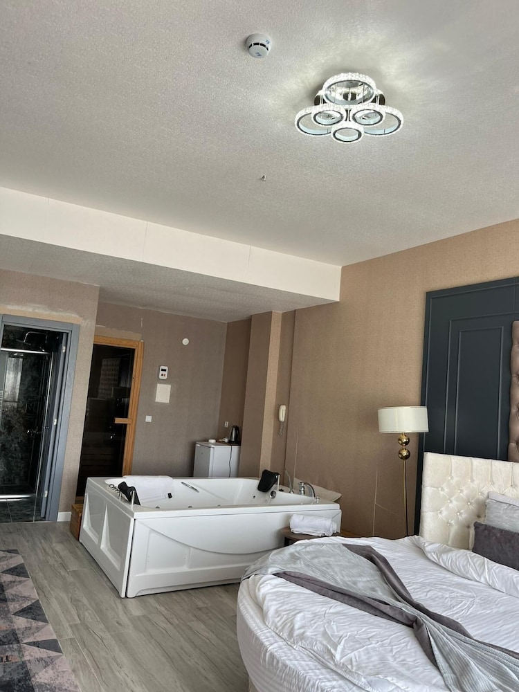 Executive Room photo 3