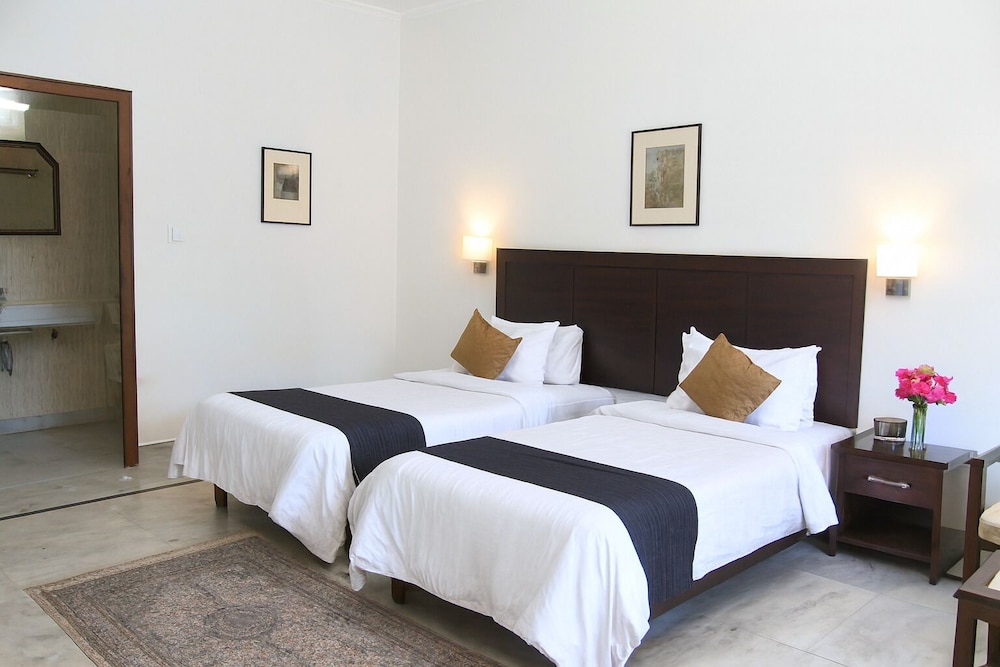 Superior Room - Photo 8