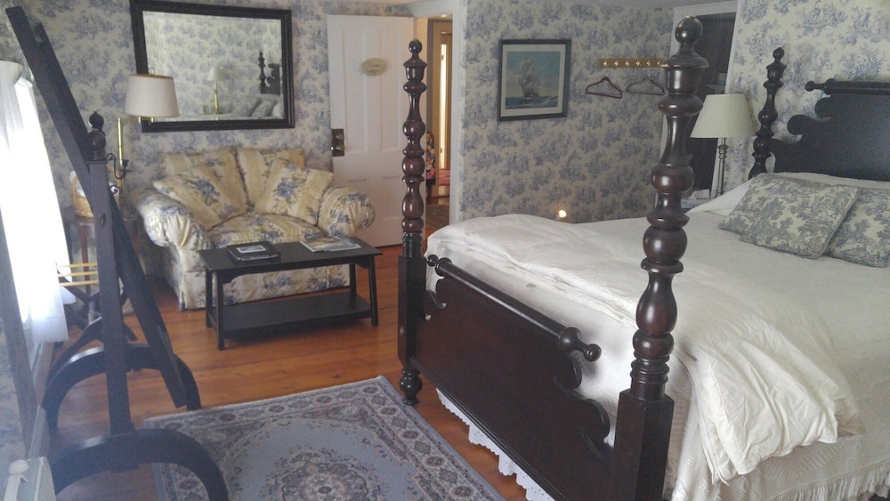 Room, 1 Queen Bed, Garden View photo 2