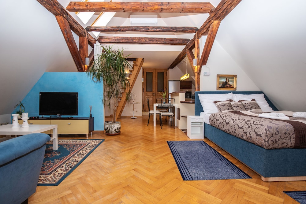 Superior Apartment, Multiple Beds, Kitchen, City View photo 2