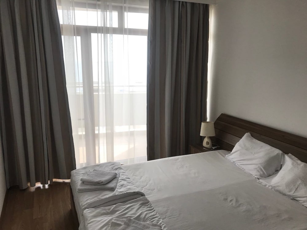 Family Apartment, 1 Bedroom, Kitchen, Beachfront photo 3