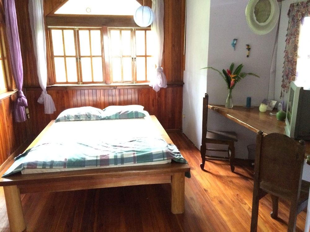 Double Room, 1 Double Bed, Shared Bathroom, Garden View