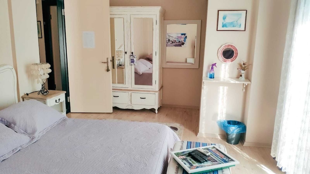 Standard Triple Room photo 2