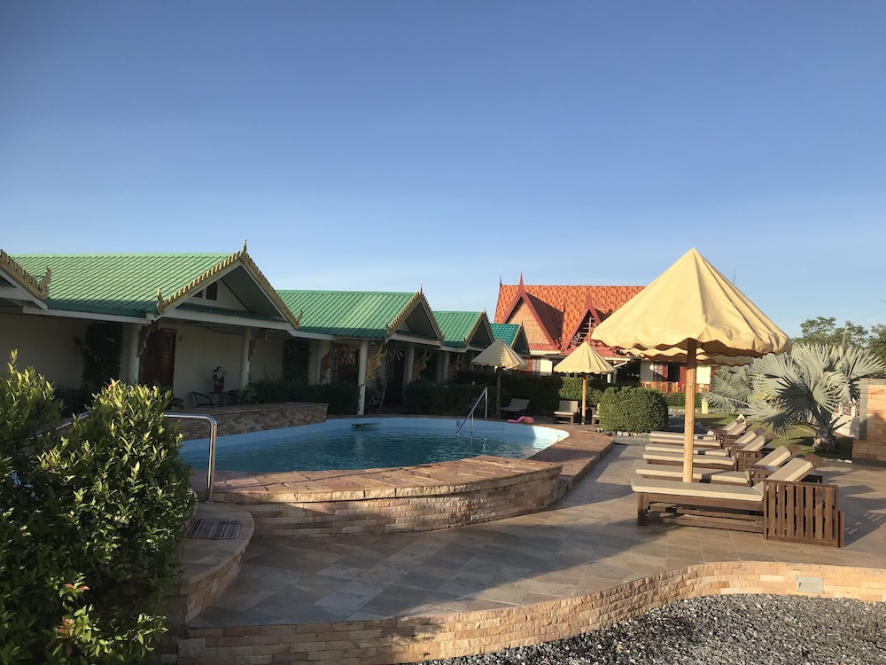 Comfort Double Room, 1 Queen Bed, Pool Access, Poolside photo 2