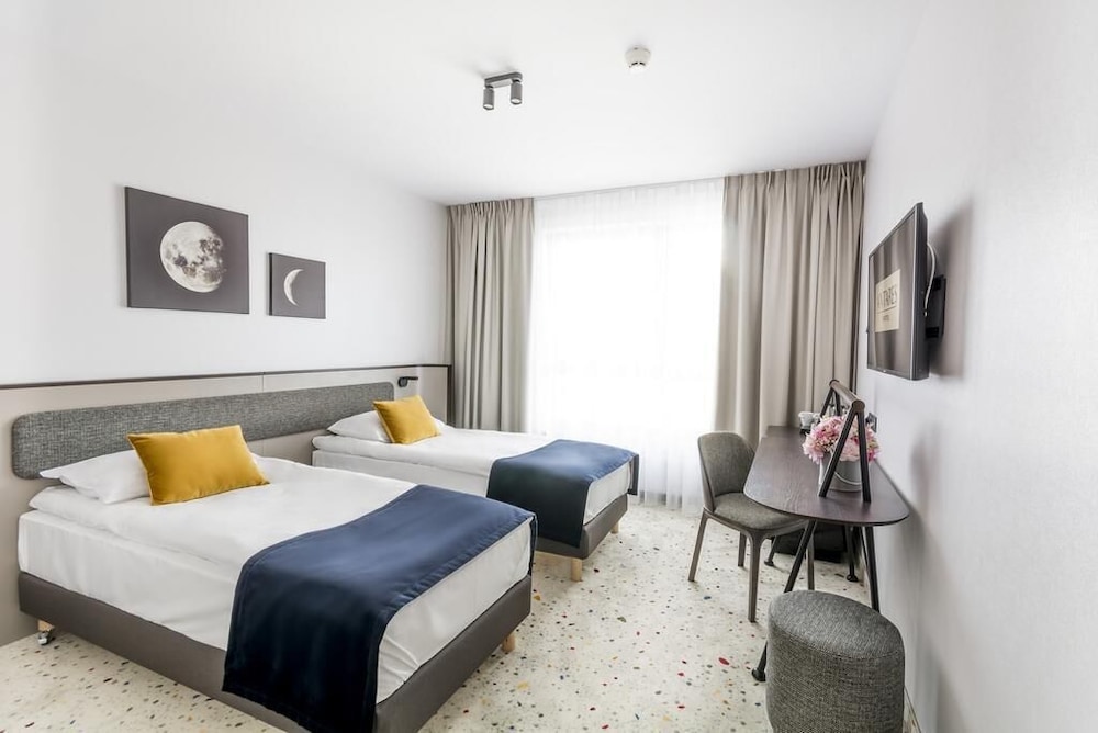 Deluxe Twin Room photo 2